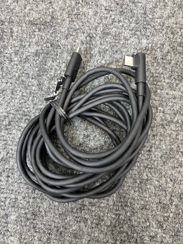 Genuine oculus quest - quest, type